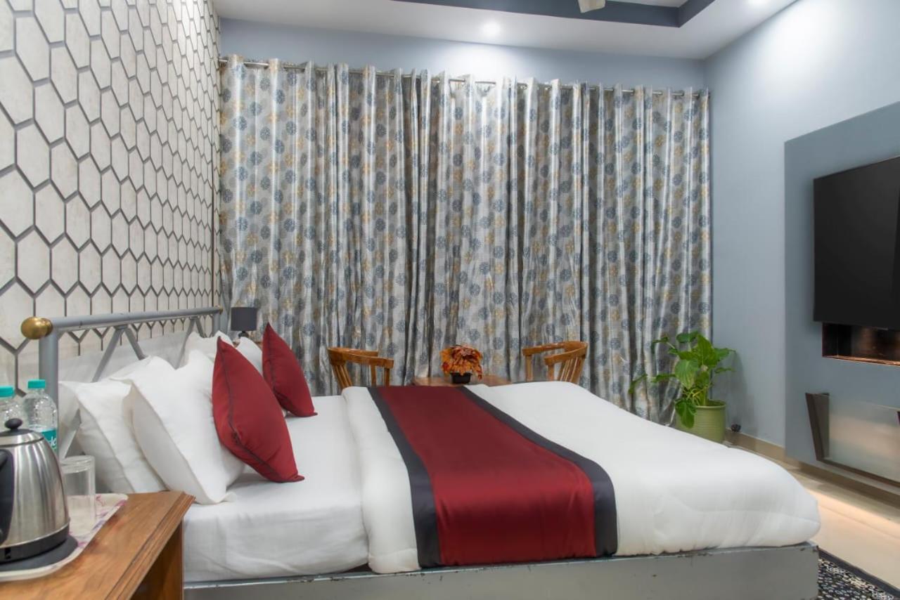 Mountain Height Kasauli Apartment Exterior photo
