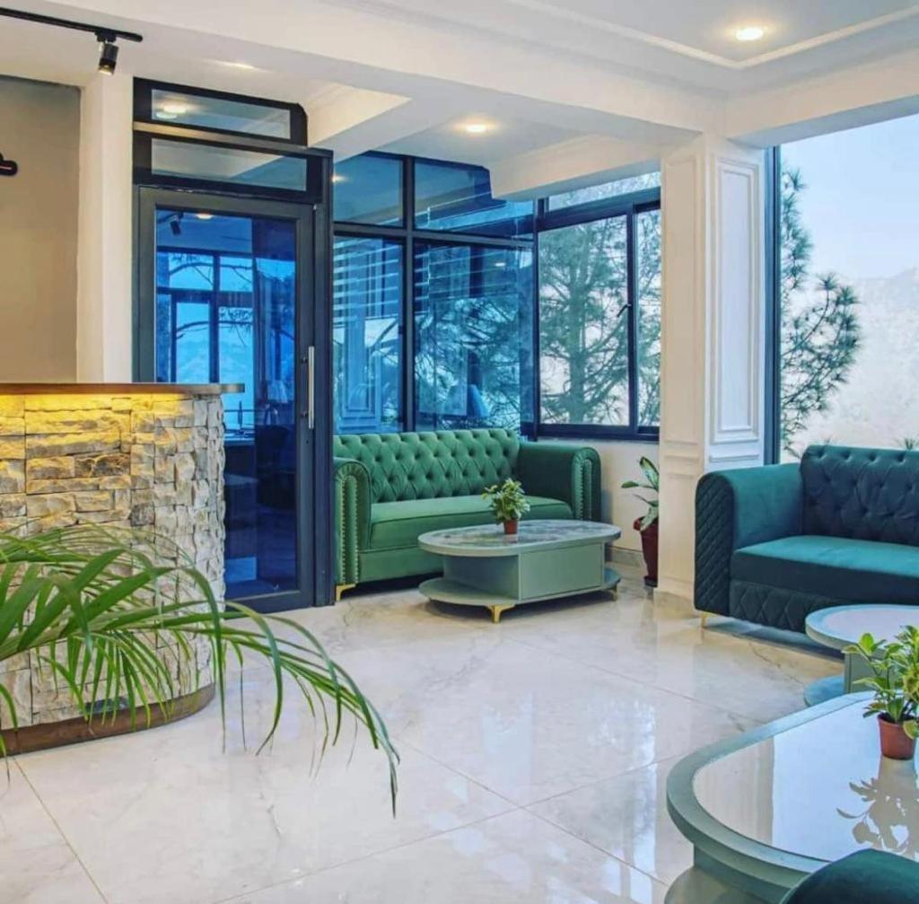 Mountain Height Kasauli Apartment Exterior photo